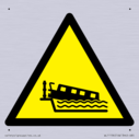 w519-warning-grounding-narrow-boat-on-lock-cill~